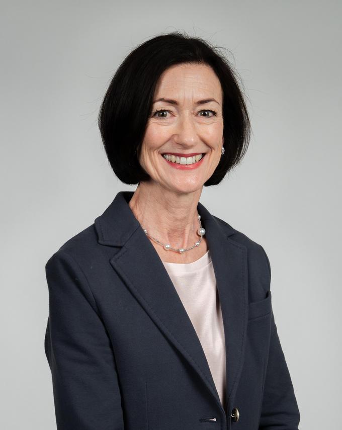 Dr. Ursula Buchholz